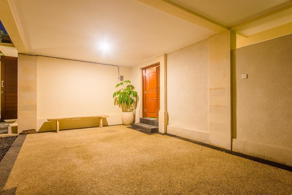 Villa Tepi Sungai Legian Camera foto