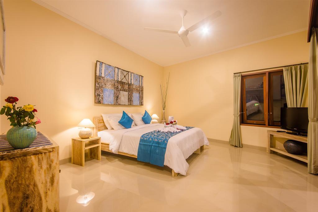 Villa Tepi Sungai Legian Camera foto