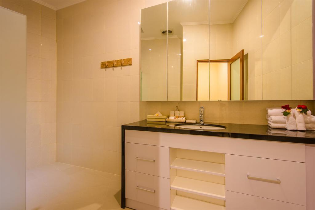 Villa Tepi Sungai Legian Camera foto