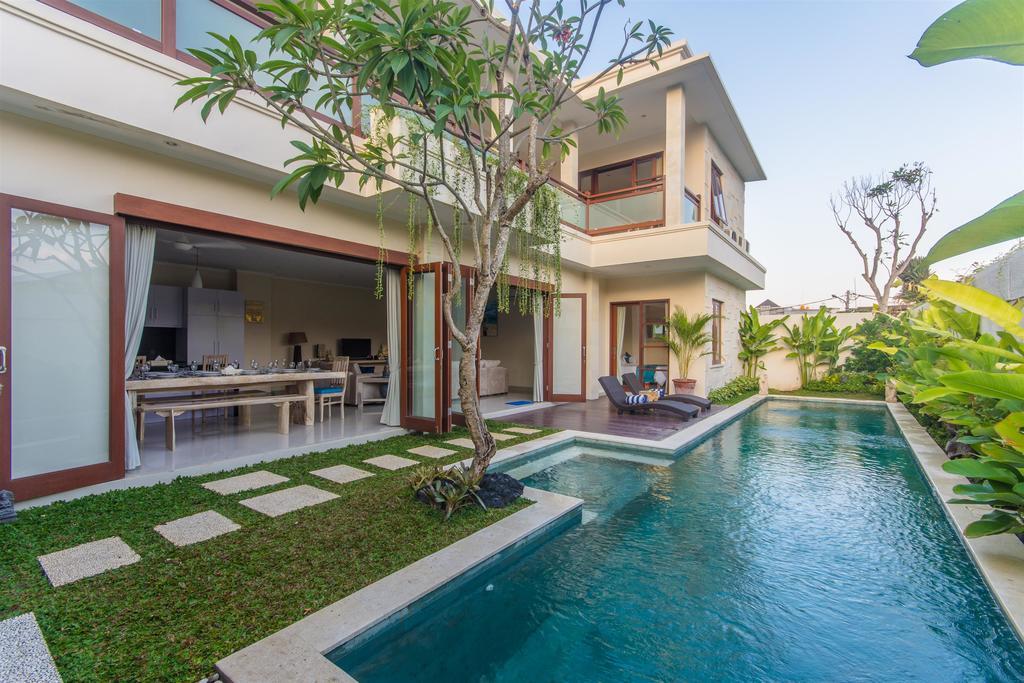 Villa Tepi Sungai Legian Camera foto